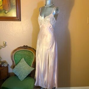 Vintage Victoria Secret Lace Midi Slip.  Sz S